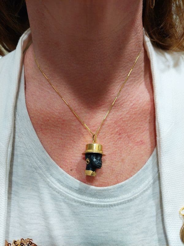 PENDENTIF TÊTE DE MAURE ÈBÉNE — vue 2