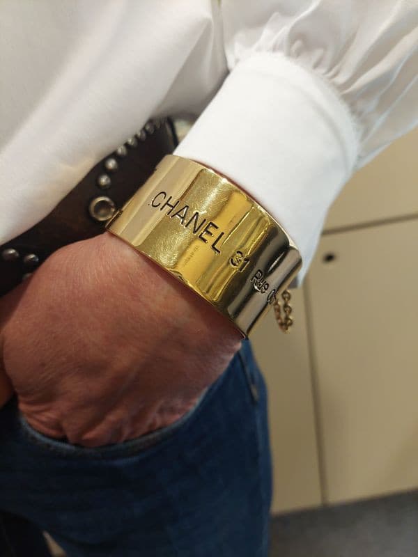 BRACELET MANCHETTE CHANEL — vue 2