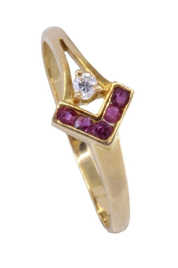 BAGUE MODERNE RUBIS ET DIAMANT — vue 3