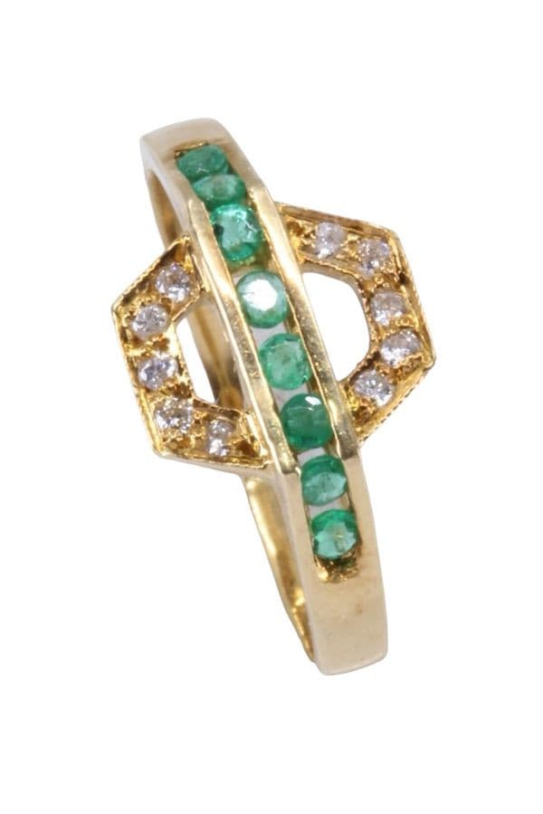 BAGUE MODERNE EMERAUDES ET DIAMANTS — vue 6