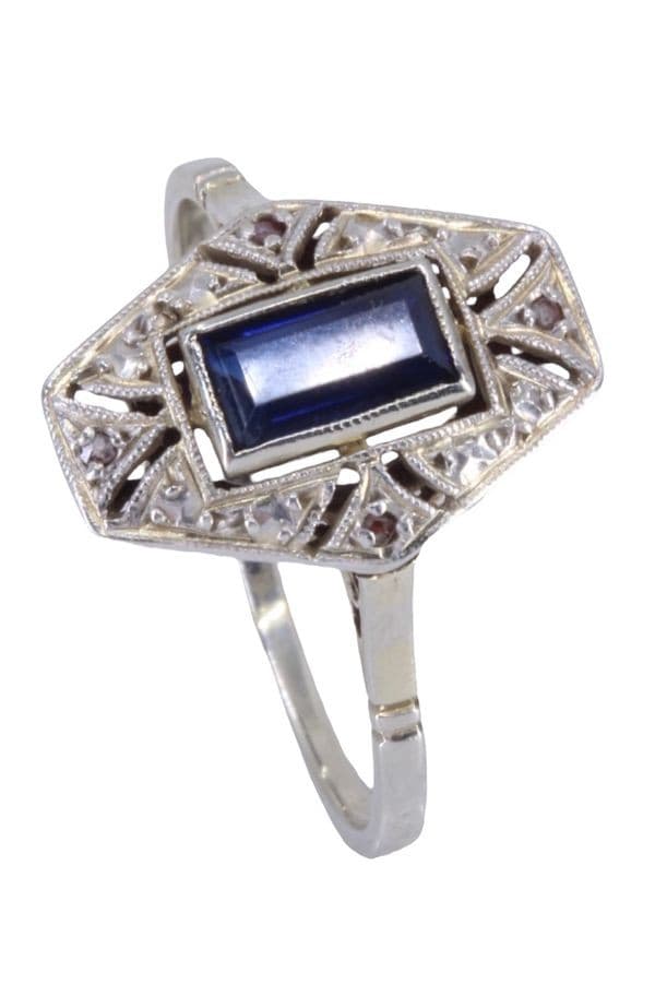 BAGUE ART-DÉCO SAPHIR ET DIAMANT — vue 4