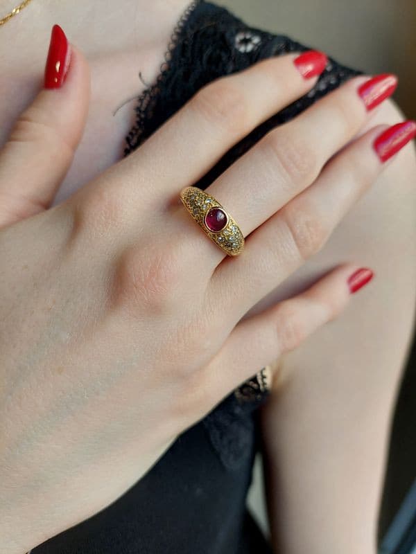 BAGUE JONC RUBIS ET DIAMANTS — vue 2