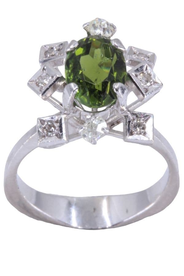 BAGUE ANCIENNE PÉRIDOT ET DIAMANTS — vue 1