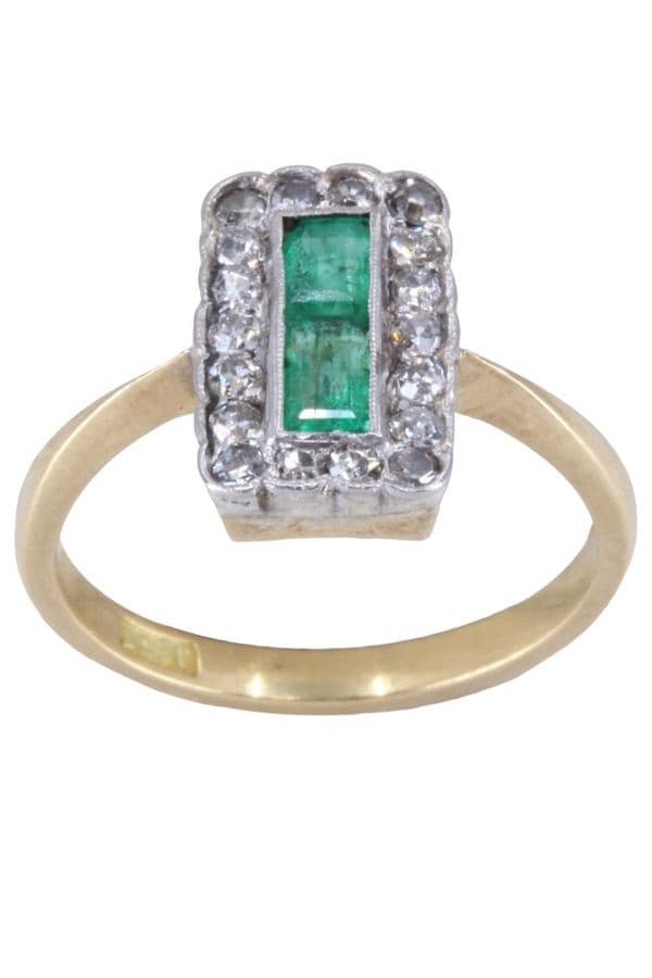BAGUE ANCIENNE ÉMERAUDES ET DIAMANTS — vue 1