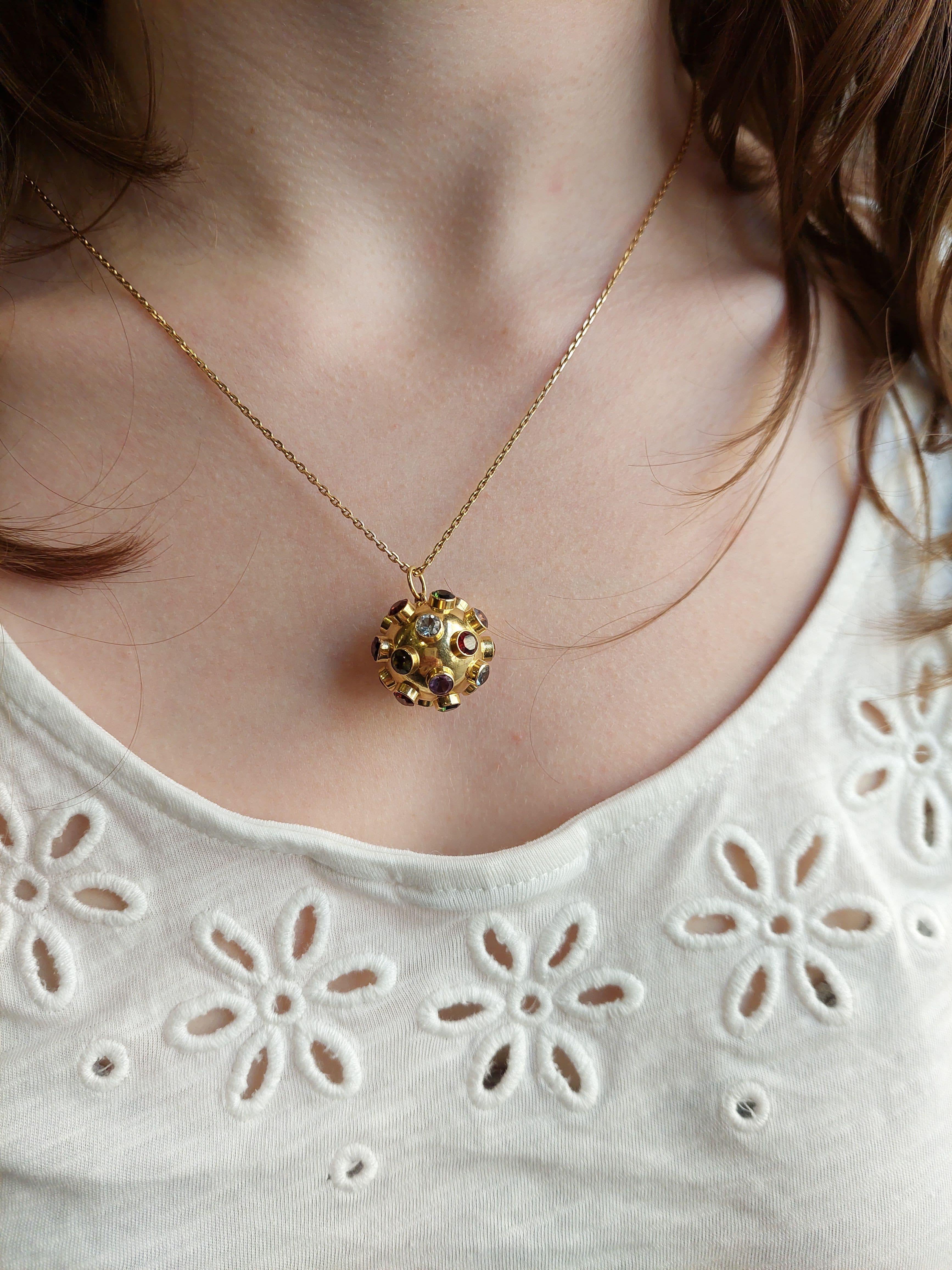 PENDENTIF SPOUTNIK TUTTI FRUITTI — vue 2