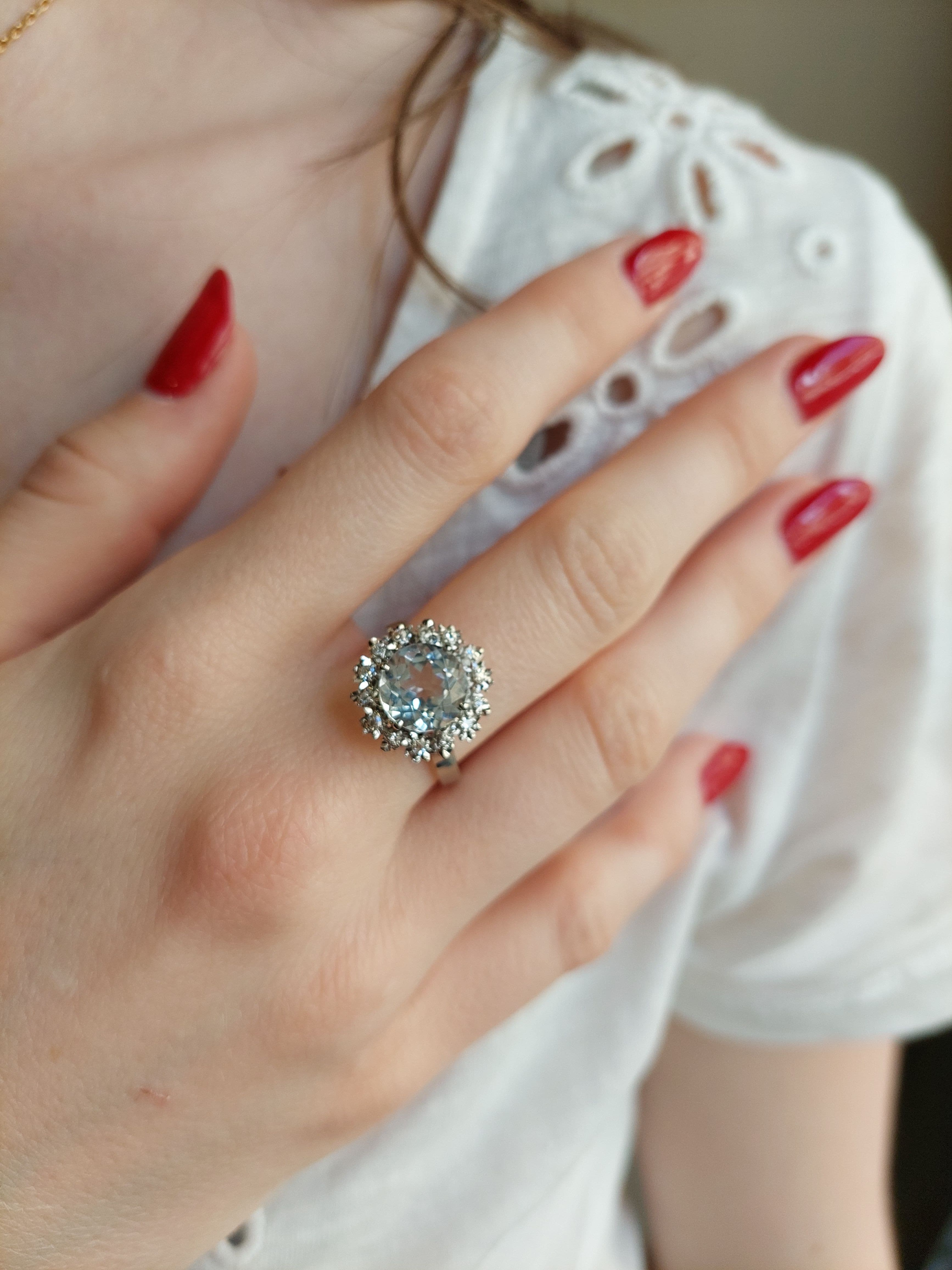 BAGUE ANCIENNE AIGUE-MARINE ET DIAMANTS — vue 2