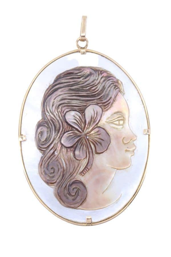 PENDENTIF CAMÉE NACRE TAHITIENNE — vue 1