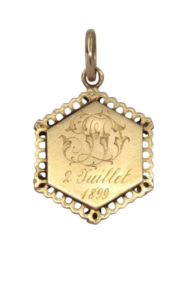 MÉDAILLE CALICE PERLES NAPOLÉON III — vue 3