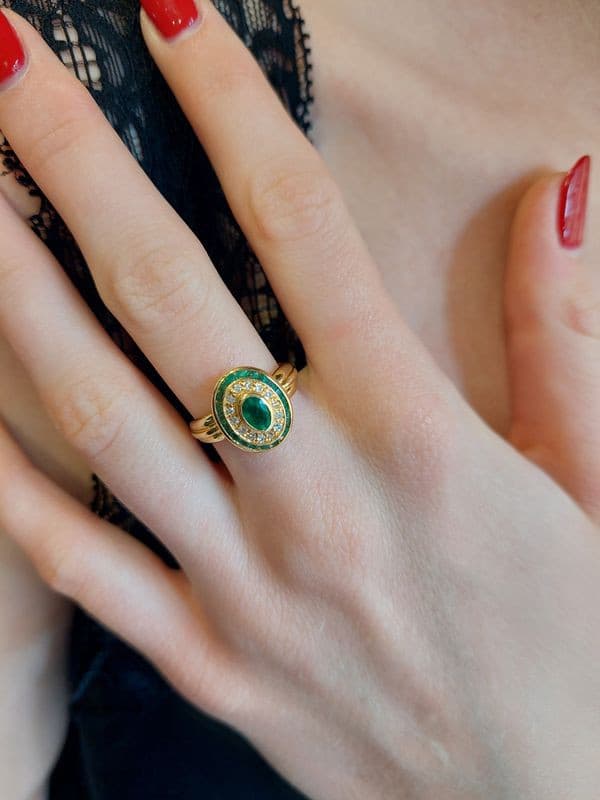 BAGUE ÉMERAUDES ET DIAMANTS — vue 2