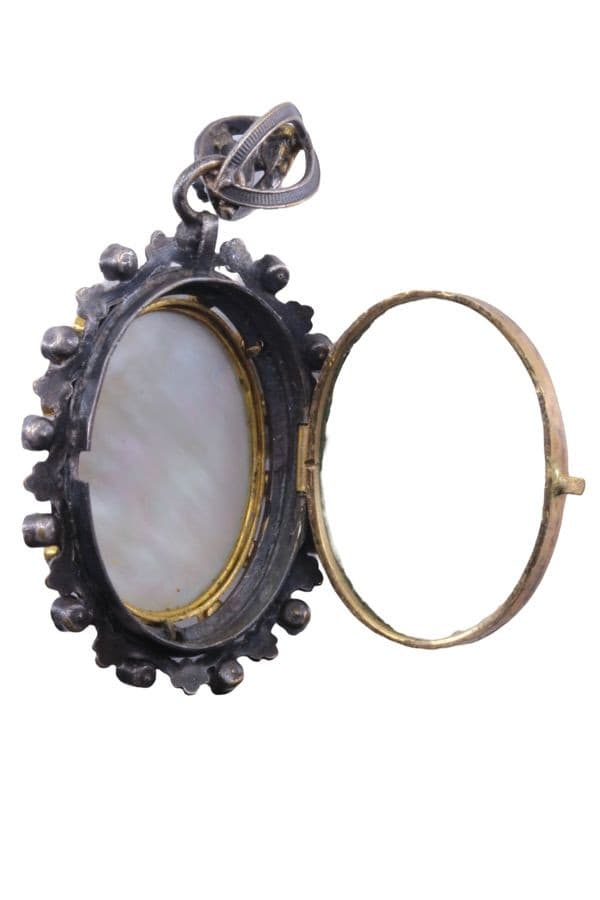 PENDENTIF MINIATURE PORTE PHOTO — vue 4