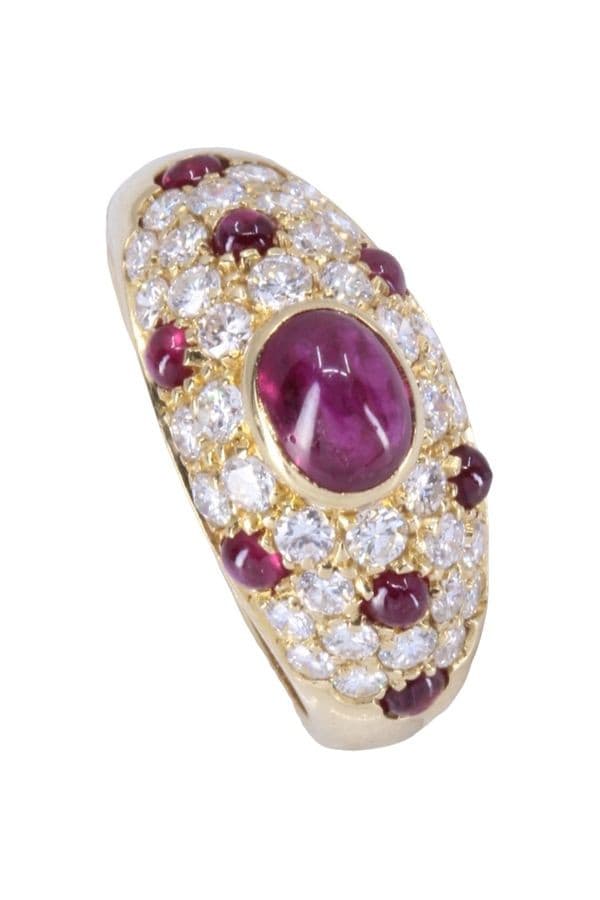 BAGUE CARTIER RUBIS ET DIAMANTS — vue 4