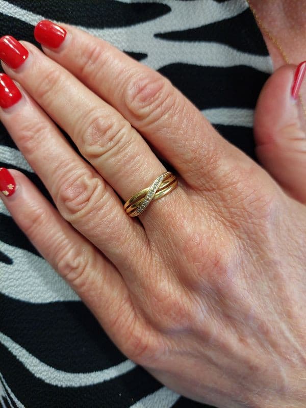 BAGUE MODERNE ENTRELACÉE DIAMANTS — vue 2
