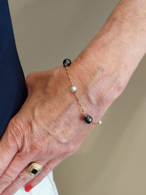 BRACELET PERLES ET HÉMATITES — vue 2