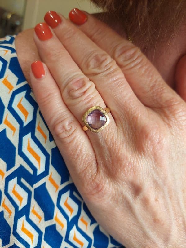 BAGUE MODERNE AMÉTHYSTE — vue 2