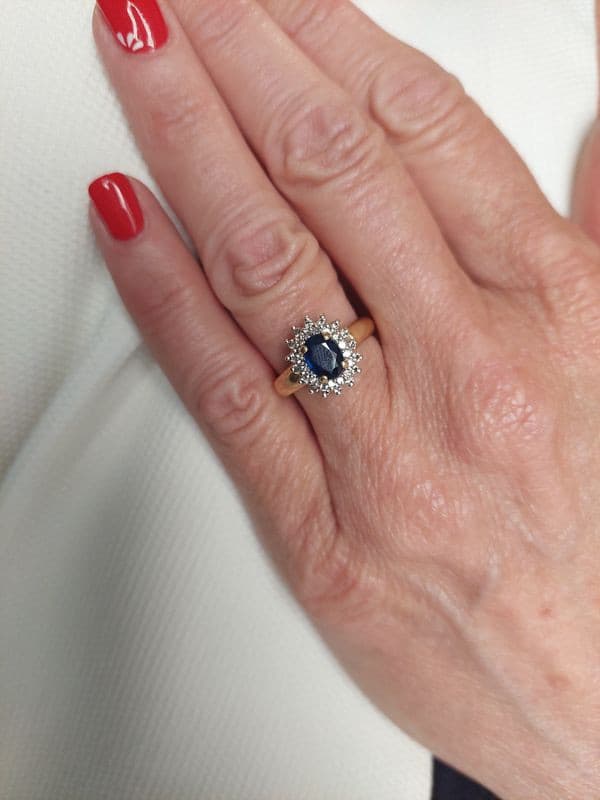BAGUE POMPADOUR SAPHIR ET DIAMANTS — vue 2