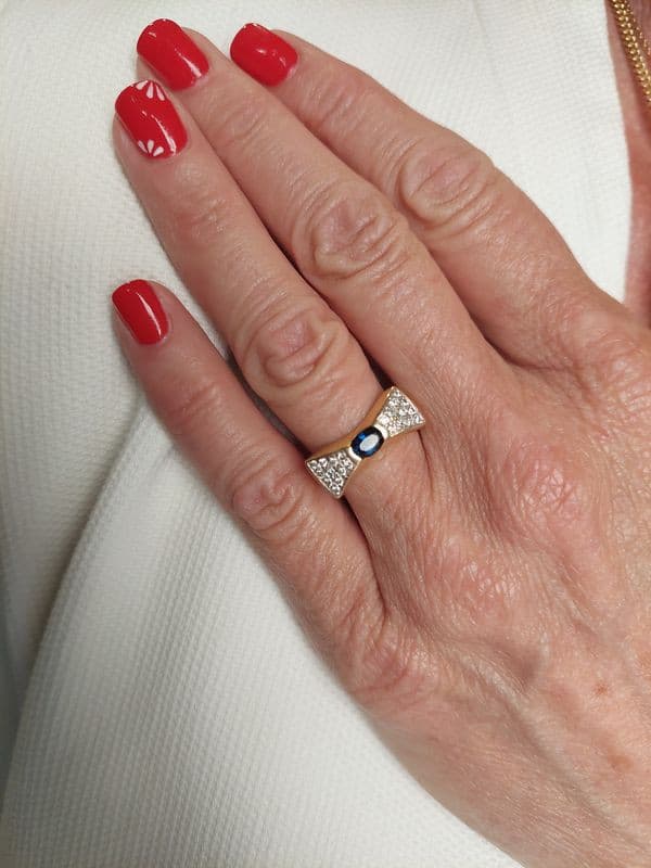 BAGUE NŒUD SAPHIR ET DIAMANTS — vue 2