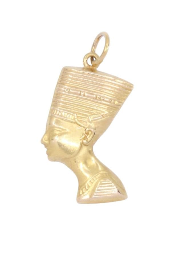 PENDENTIF NÉFERTITI — vue 1