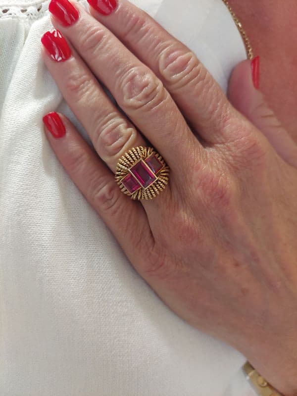 BAGUE COCKTAIL RUBIS ANNÉES 60' — vue 2