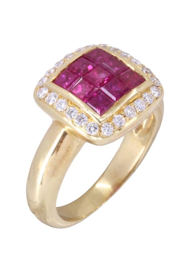 BAGUE MODERNE RUBIS ET DIAMANTS — vue 4