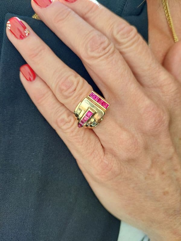 BAGUE TANK RUBIS CALIBRÉS — vue 2