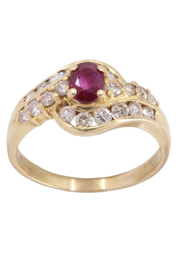 BAGUE MODERNE RUBIS ET DIAMANTS — vue 1