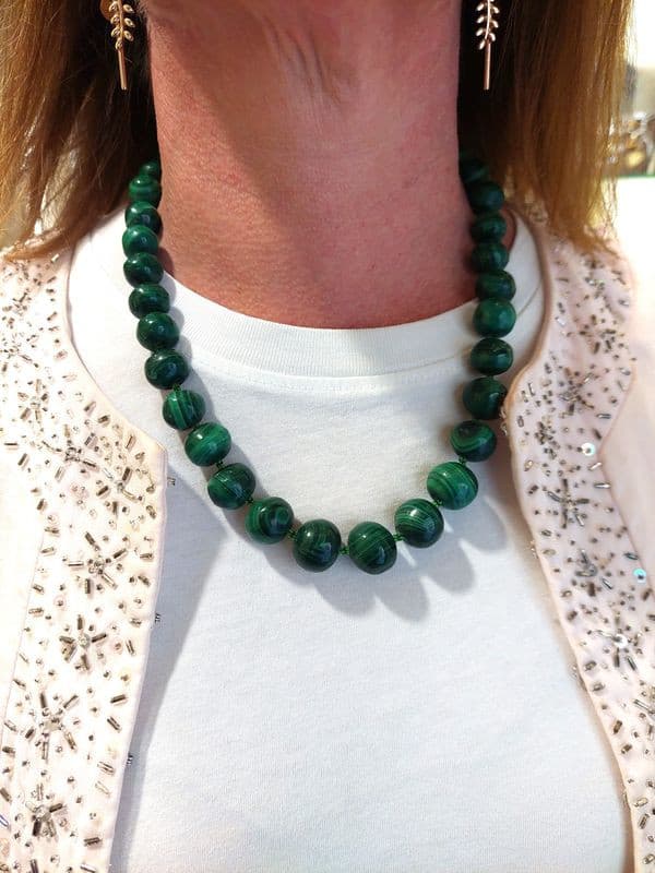 COLLIER MALACHITE EN CHUTE — vue 2