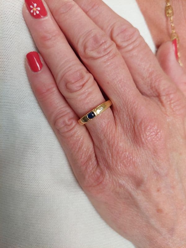 BAGUE SPINELLE BLEUE ET DIAMANTS — vue 2