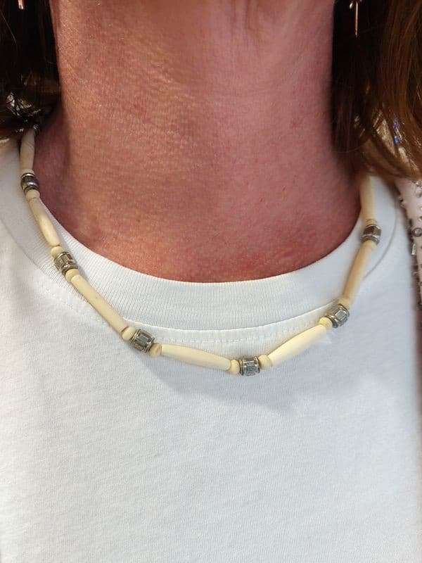 COLLIER EN IVOIRE — vue 2