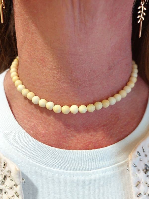COLLIER EN IVOIRE — vue 2