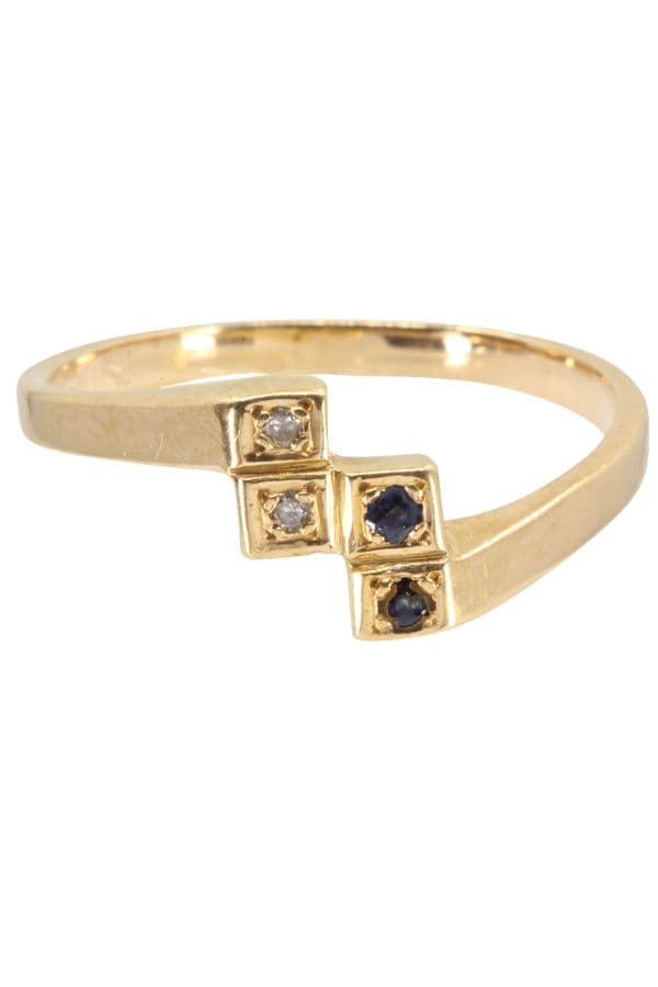 BAGUE ANCIENNE SAPHIRS ET DIAMANTS — vue 2