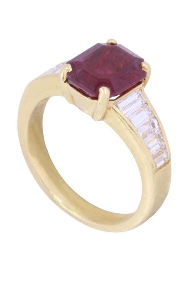 BAGUE MODERNE RUBIS ET DIAMANTS — vue 5