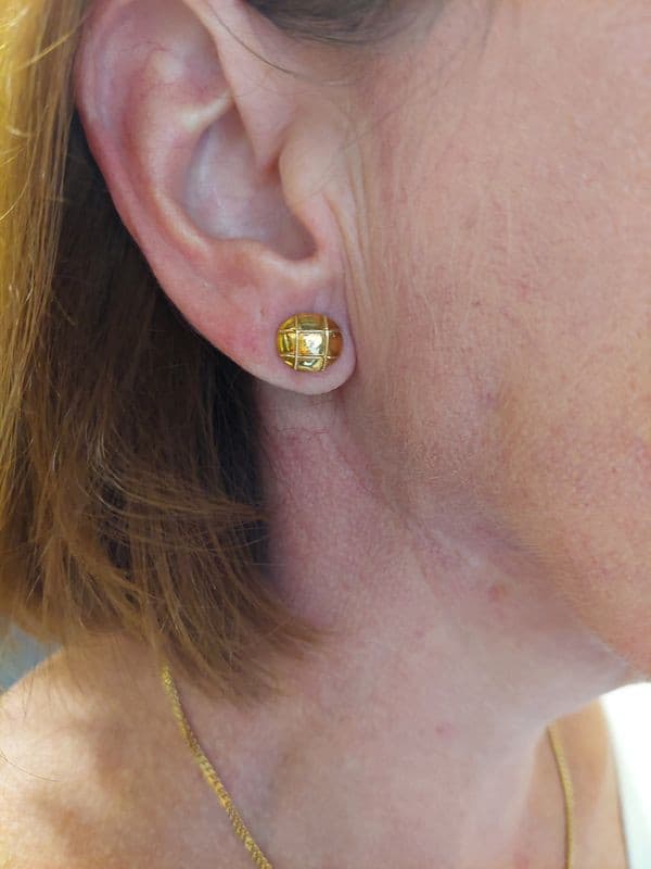 BOUCLES D'OREILLES ANCIENNES — vue 2