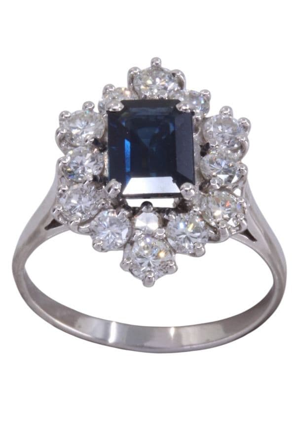BAGUE POMPADOUR SAPHIR ET DIAMANTS ANNÉES 50 — vue 1