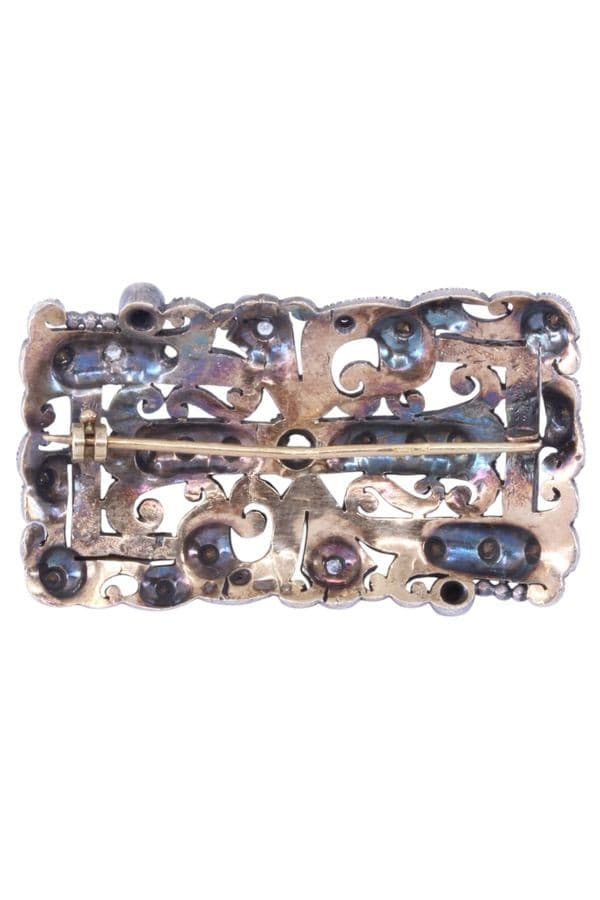 BROCHE ANCIENNE — vue 3