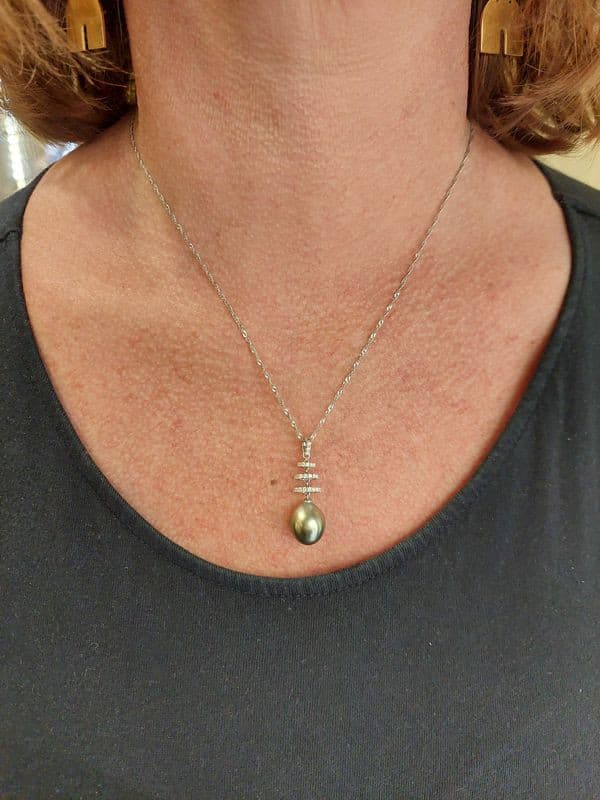 PENDENTIF PERLE DE TAHITI ET DIAMANTS — vue 2
