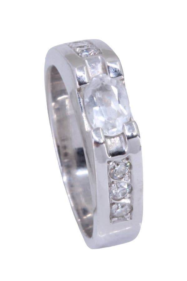 BAGUE MODERNE AIGUE-MARINE ET DIAMANTS — vue 4
