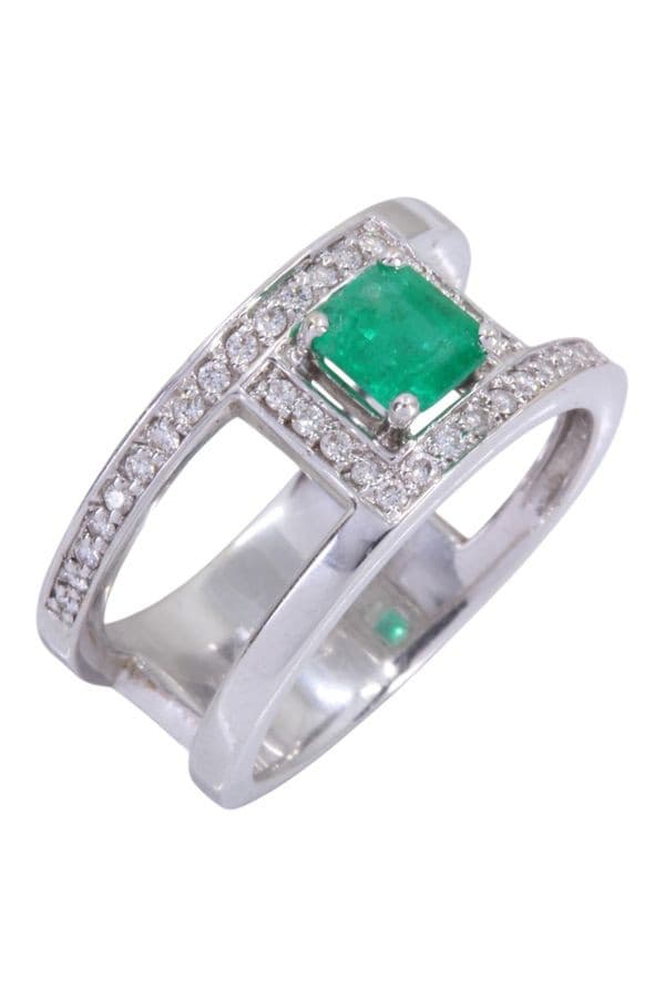 BAGUE MODERNE ÉMERAUDE ET DIAMANTS — vue 3