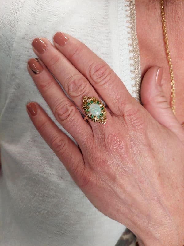 BAGUE ANCIENNE OPALE — vue 2