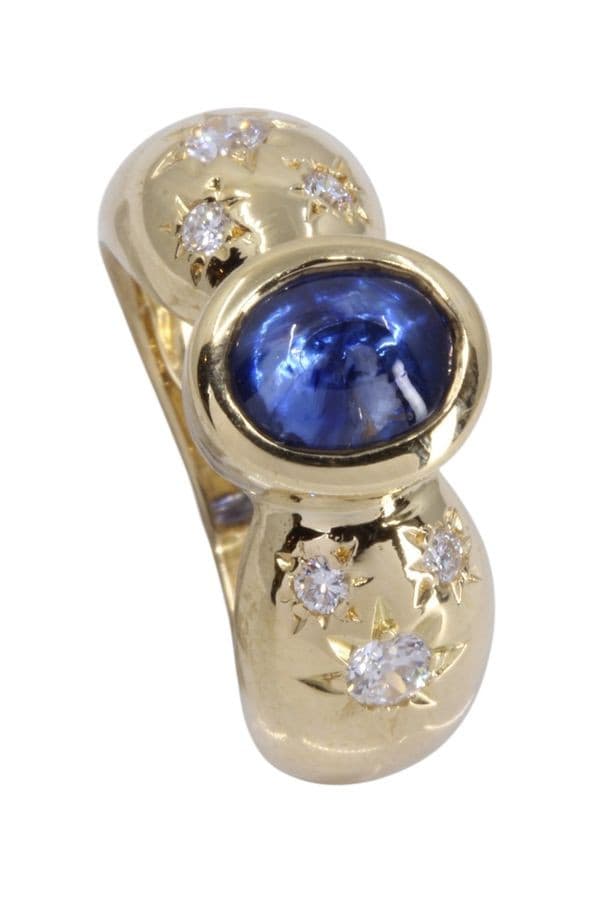 BAGUE MODERNE SAPHIR ET DIAMANTS — vue 4
