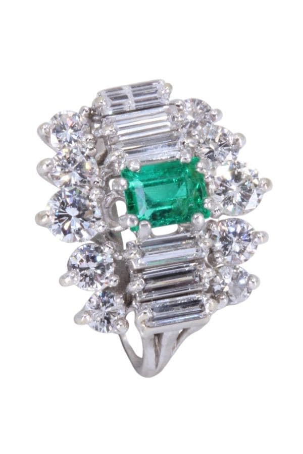BAGUE ÉMERAUDE ET DIAMANTS — vue 4