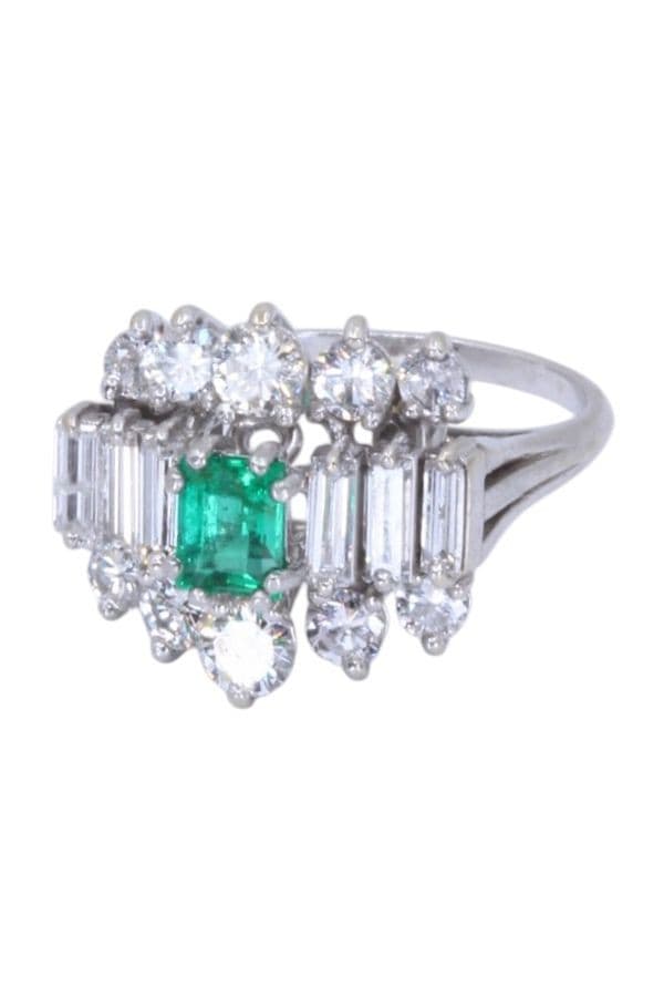 BAGUE ÉMERAUDE ET DIAMANTS — vue 6