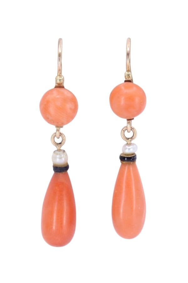 BOUCLES D'OREILLES PERLES ET CORAIL — vue 1