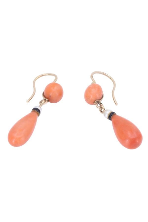 BOUCLES D'OREILLES PERLES ET CORAIL — vue 3