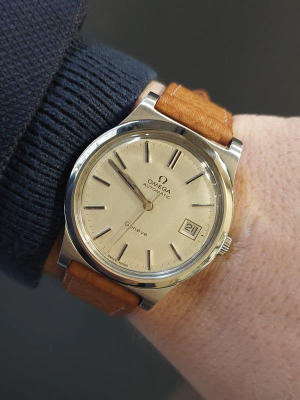 OMEGA GENÈVE AUTOMATIC — vue 2