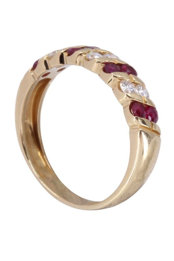 BAGUE MODERNE RUBIS ET DIAMANTS — vue 5