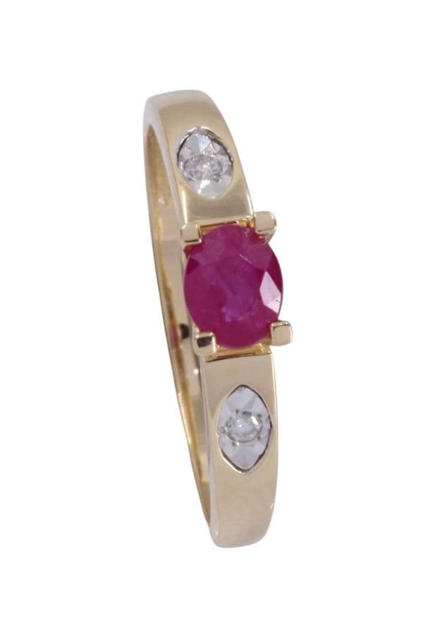 BAGUE MODERNE RUBIS ET DIAMANTS — vue 4