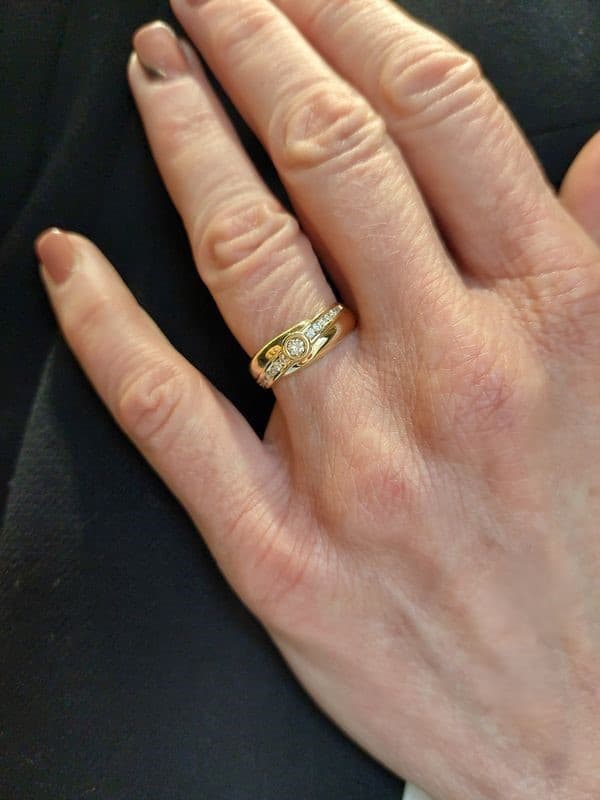 BAGUE MODERNE DIAMANTS — vue 2