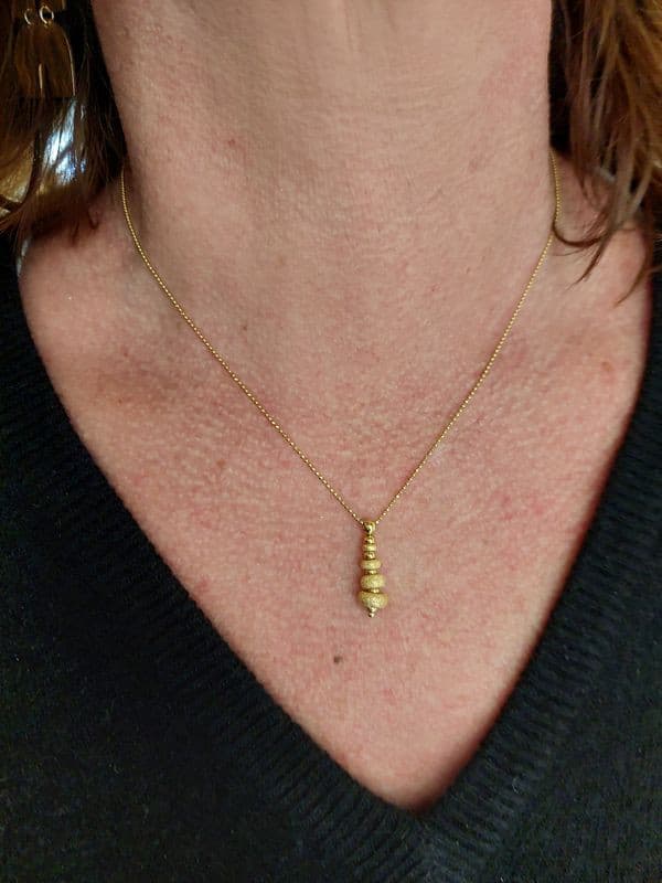 COLLIER MODERNE — vue 2