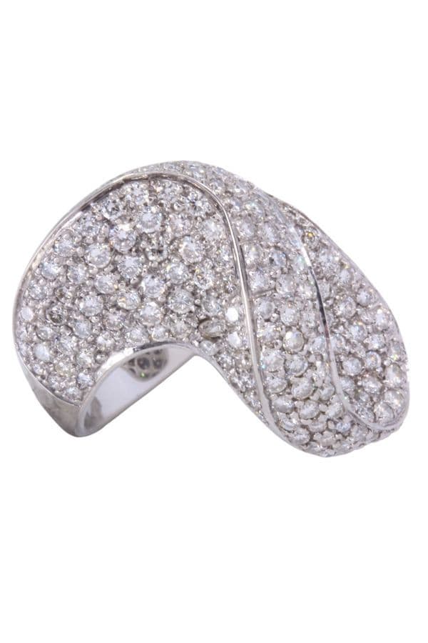 BAGUE MODERNE PAVAGE DIAMANTS — vue 4