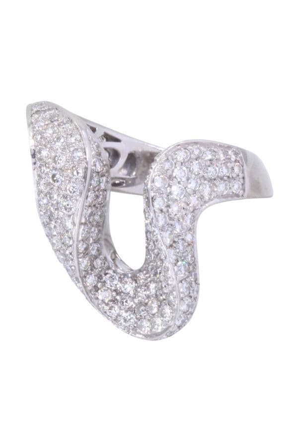 BAGUE MODERNE PAVAGE DIAMANTS — vue 3
